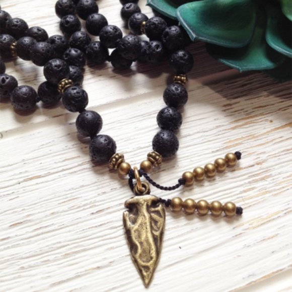 Black Lava Mala Beads Necklace 8mm with Copper Arrowhead Pendant (Brand new) - Picture 3 of 4